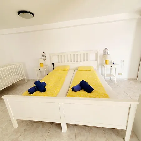 El Musgo Mit Meerblick Und Pool