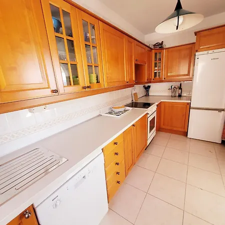 El Musgo Mit Meerblick Und Pool Semesterbostad