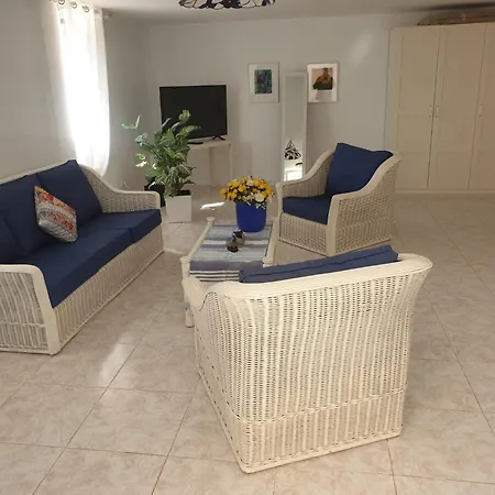 El Musgo Mit Meerblick Und Pool *