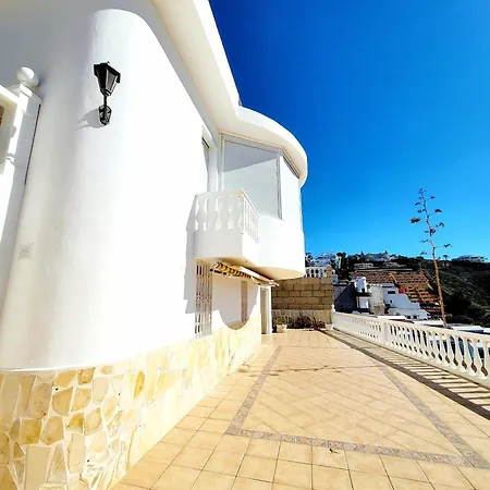 펜션 El Musgo Mit Meerblick Und Pool