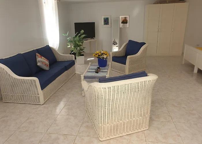 El Musgo Mit Meerblick Und Pool *