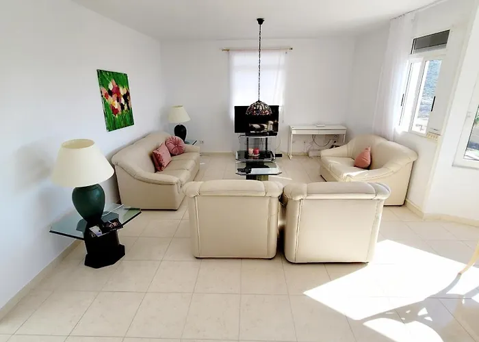 Ferienhaus El Musgo Mit Meerblick Und Pool