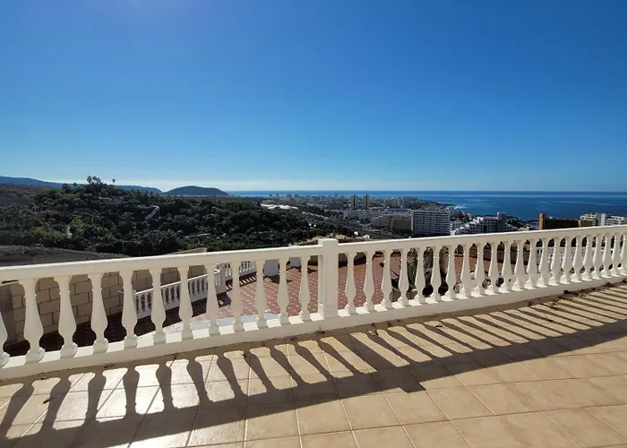 El Musgo Mit Meerblick Und Pool Ferienhaus *